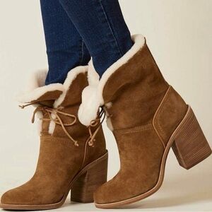 UGG Jerene Boots Brown Size 9